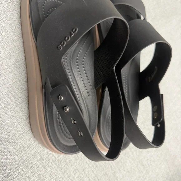 Crocs Brooklyn Low Wedge Black/Mushroom - Picture 9 of 11